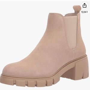 Steve Madden Howler Ankle Boots in Sand Suede